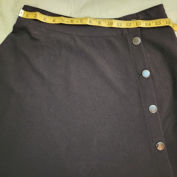 Talbots Black Full Skirt with Large Button Trim Size 10 - Picture 6 of 9